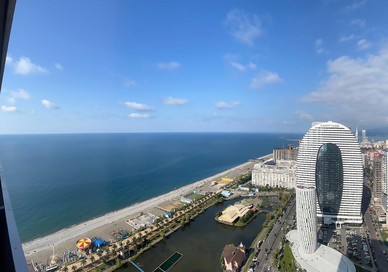 Batumi Floor40 Hotel Bagian luar foto