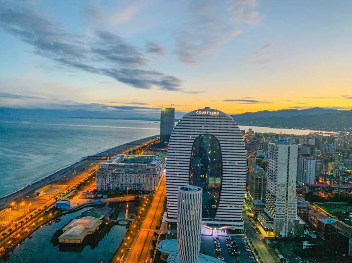 Batumi Floor40 Hotel Bagian luar foto