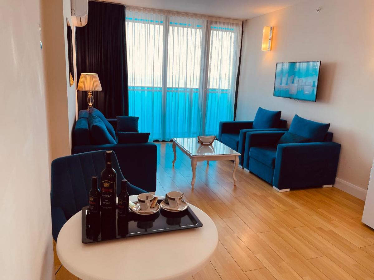Batumi Floor40 Hotel Bagian luar foto