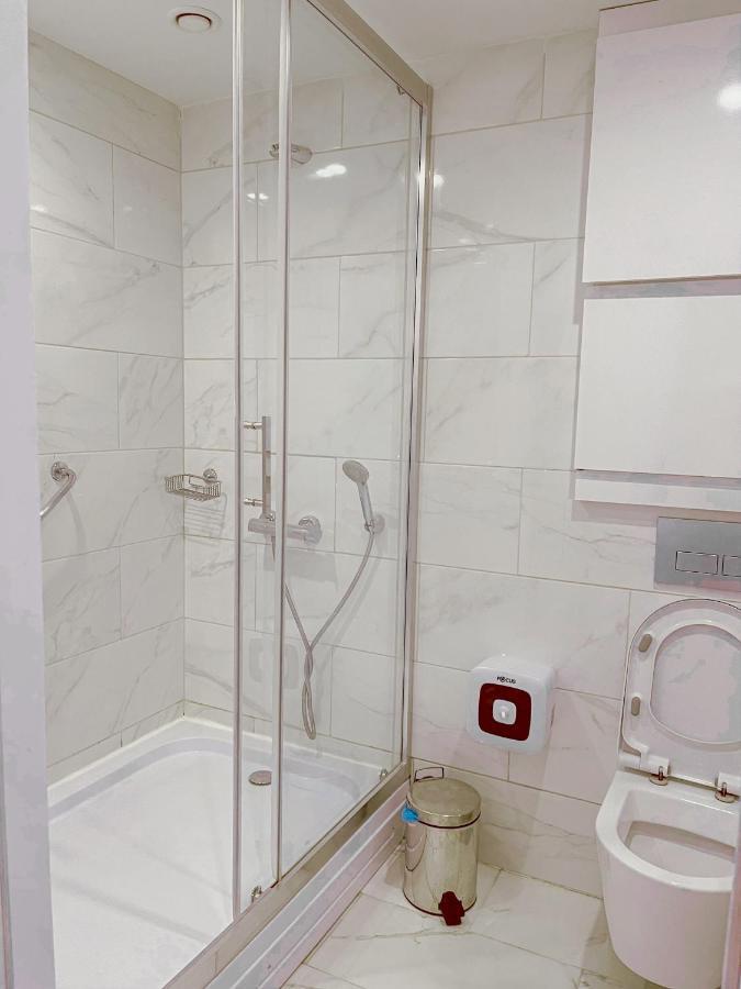 Batumi Floor40 Hotel Bagian luar foto