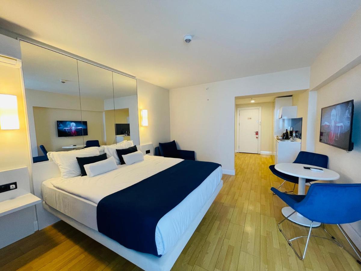 Batumi Floor40 Hotel Bagian luar foto