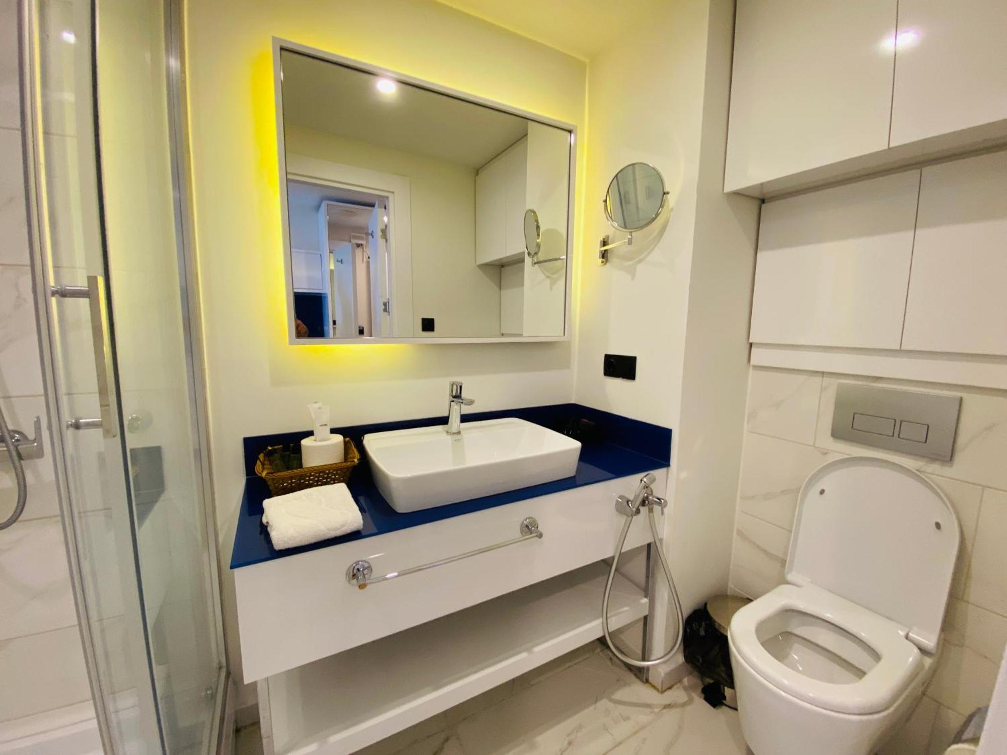 Batumi Floor40 Hotel Bagian luar foto