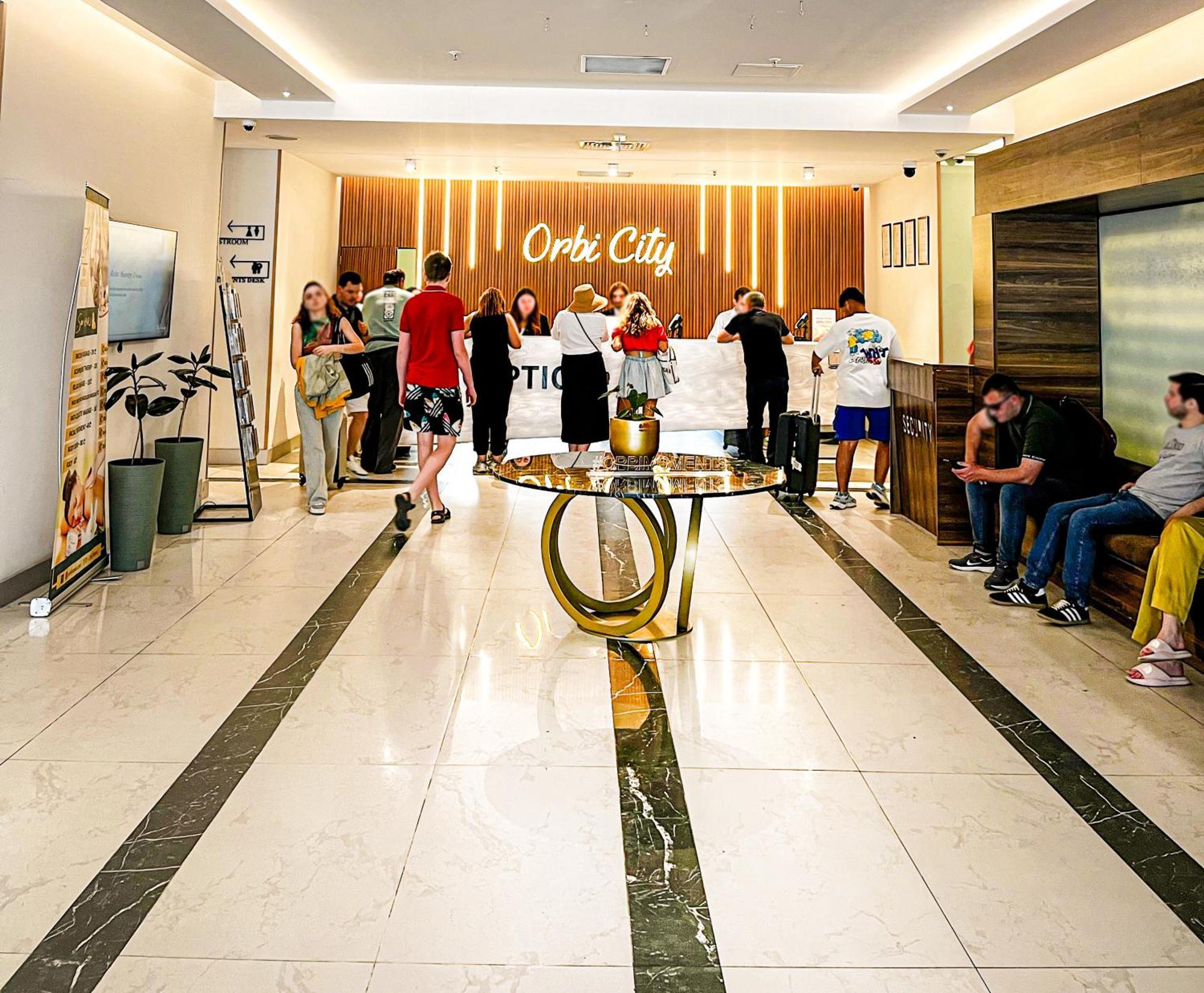 Batumi Floor40 Hotel Bagian luar foto